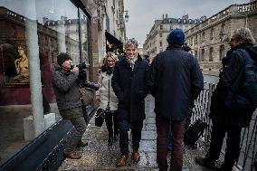 Communist Group Heads Leave Elysee Palace - Paris