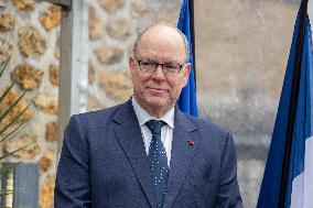 NO TABLOIDS - Prince Albert II Inaugurates Fresco Dedicated To John B. Kelly - Argenteuil