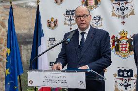 NO TABLOIDS - Prince Albert II Inaugurates Fresco Dedicated To John B. Kelly - Argenteuil