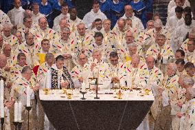 First Mass For The Public Notre-Dame Cathedral - Paris