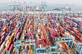 The Total Import And Export Value of China's Goods Trade Increased