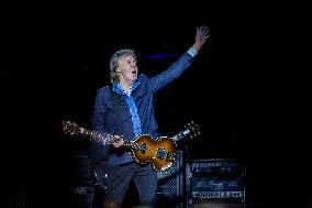 Paul McCartney Performs Live - Madrid