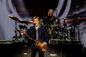 Paul McCartney Performs Live - Madrid