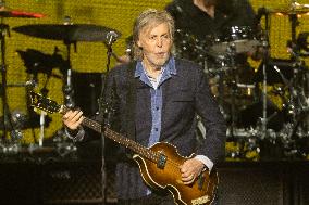 Paul McCartney Performs Live - Madrid