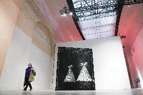 The Soul Trembles: Chiharu Shiota's Reopening Exhibition - Paris