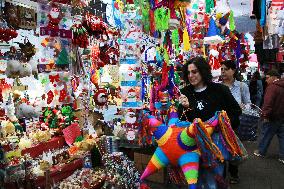 Christmas Market In Downtown Tlalpan, Mexico City