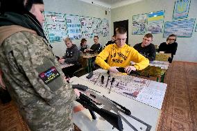 "Defence of Ukraine" subject in college in Kyiv region