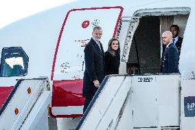 Royals Attend Official Farewell Ceremony At Airport - Madrid