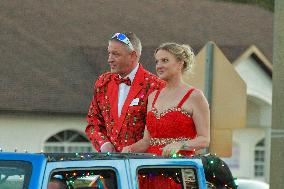 The 7th Annual Twilight Parade In Hunters Creek