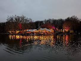 ​Gans Am Wasser​ Christmas Market, A Festive Experience At Westpark Munich