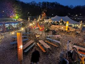 ​Gans Am Wasser​ Christmas Market, A Festive Experience At Westpark Munich