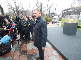 Andriy Shevchenko brings Ballon dOr to Ukraine