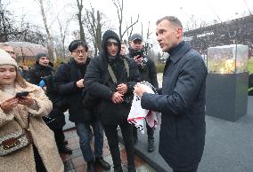 Andriy Shevchenko brings Ballon dOr to Ukraine