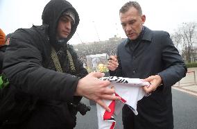 Andriy Shevchenko brings Ballon dOr to Ukraine