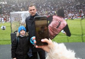 Andriy Shevchenko brings Ballon dOr to Ukraine