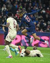 Champions League - Salzburg v PSG