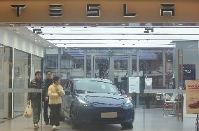 Tesla Store in Hangzhou