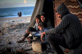 Displaced Live In Makeshift Shelters - Gaza