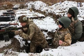 Citizens prepare for national resistance in Kharkiv region