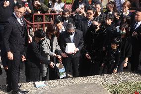 Writer Chiung Yao's Cremation Ceremony