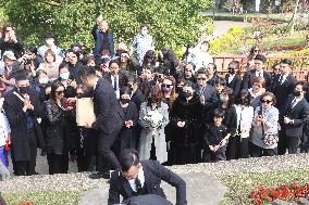 Writer Chiung Yao's Cremation Ceremony