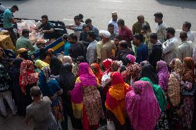 Daily Life In Dhaka