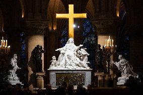 Mass dedicated to Donors at Notre Dame Cathedral - Paris