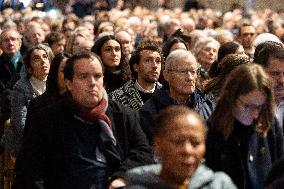 Mass dedicated to Donors at Notre Dame Cathedral - Paris