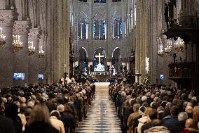 Mass dedicated to Donors at Notre Dame Cathedral - Paris