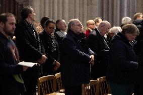 Mass dedicated to Donors at Notre Dame Cathedral - Paris