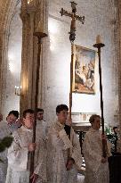 Mass dedicated to Donors at Notre Dame Cathedral - Paris