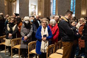 Mass dedicated to Donors at Notre Dame Cathedral - Paris