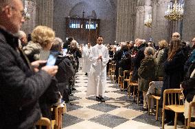 Mass dedicated to Donors at Notre Dame Cathedral - Paris