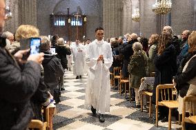 Mass dedicated to Donors at Notre Dame Cathedral - Paris