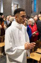 Mass dedicated to Donors at Notre Dame Cathedral - Paris