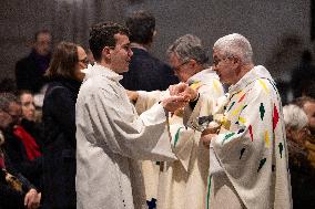 Mass dedicated to Donors at Notre Dame Cathedral - Paris