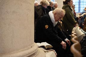 Mass dedicated to Donors at Notre Dame Cathedral - Paris