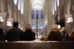 Mass dedicated to Donors at Notre Dame Cathedral - Paris