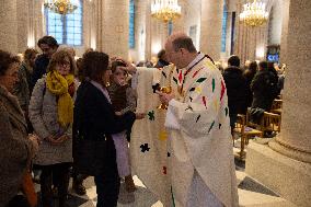 Mass dedicated to Donors at Notre Dame Cathedral - Paris