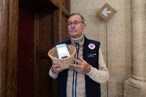 Mass dedicated to Donors at Notre Dame Cathedral - Paris