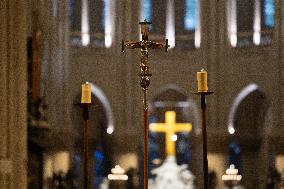 Mass dedicated to Donors at Notre Dame Cathedral - Paris