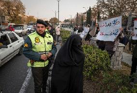 Pro-Hijab Rally In Tehran