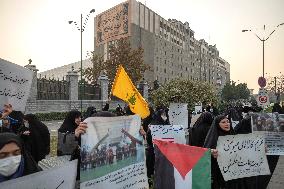 Pro-Hijab Rally In Tehran