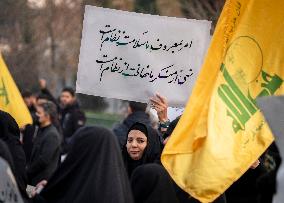 Pro-Hijab Rally In Tehran