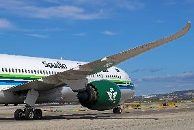 Saudia Boeing 787 on the runway after landing in Barcelona