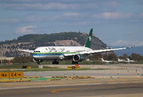 Saudia Boeing 787 on the runway after landing in Barcelona