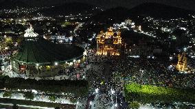 Pilgrims Arriving The Basilica Of Guadalupe