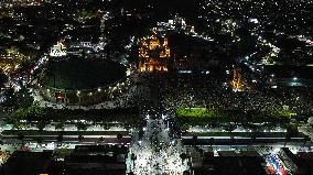 Pilgrims Arriving The Basilica Of Guadalupe