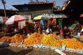 Nepali Market Flooded With Oranges As Season Kicks-in