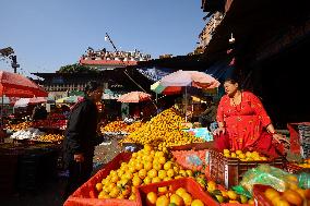 Nepali Market Flooded With Oranges As Season Kicks-in